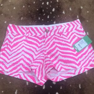 Lilly Pulitzer Walsh Short - NWT